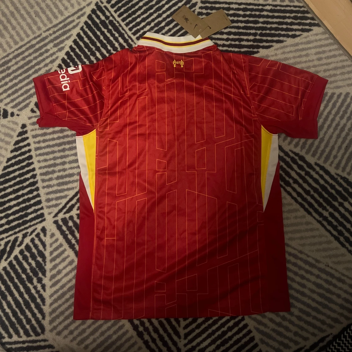 Röd Liverpool fotbollströja - 1