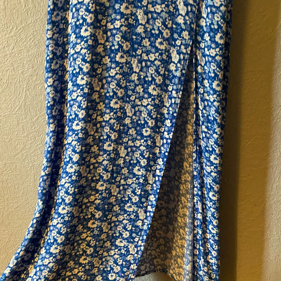 Blå blommig långklänning - 2