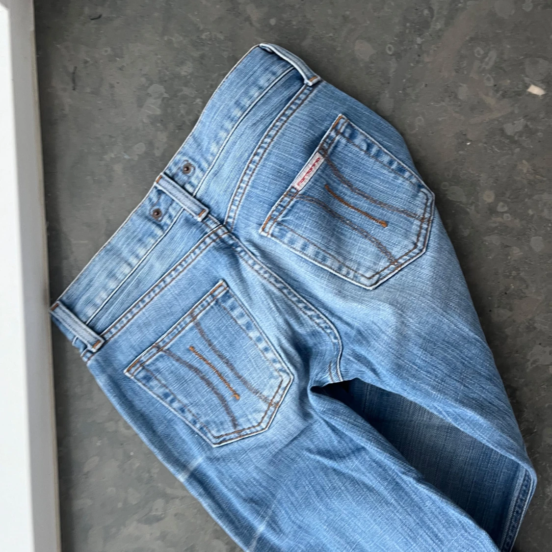 Bootcut ljusblå  jeans  - 2