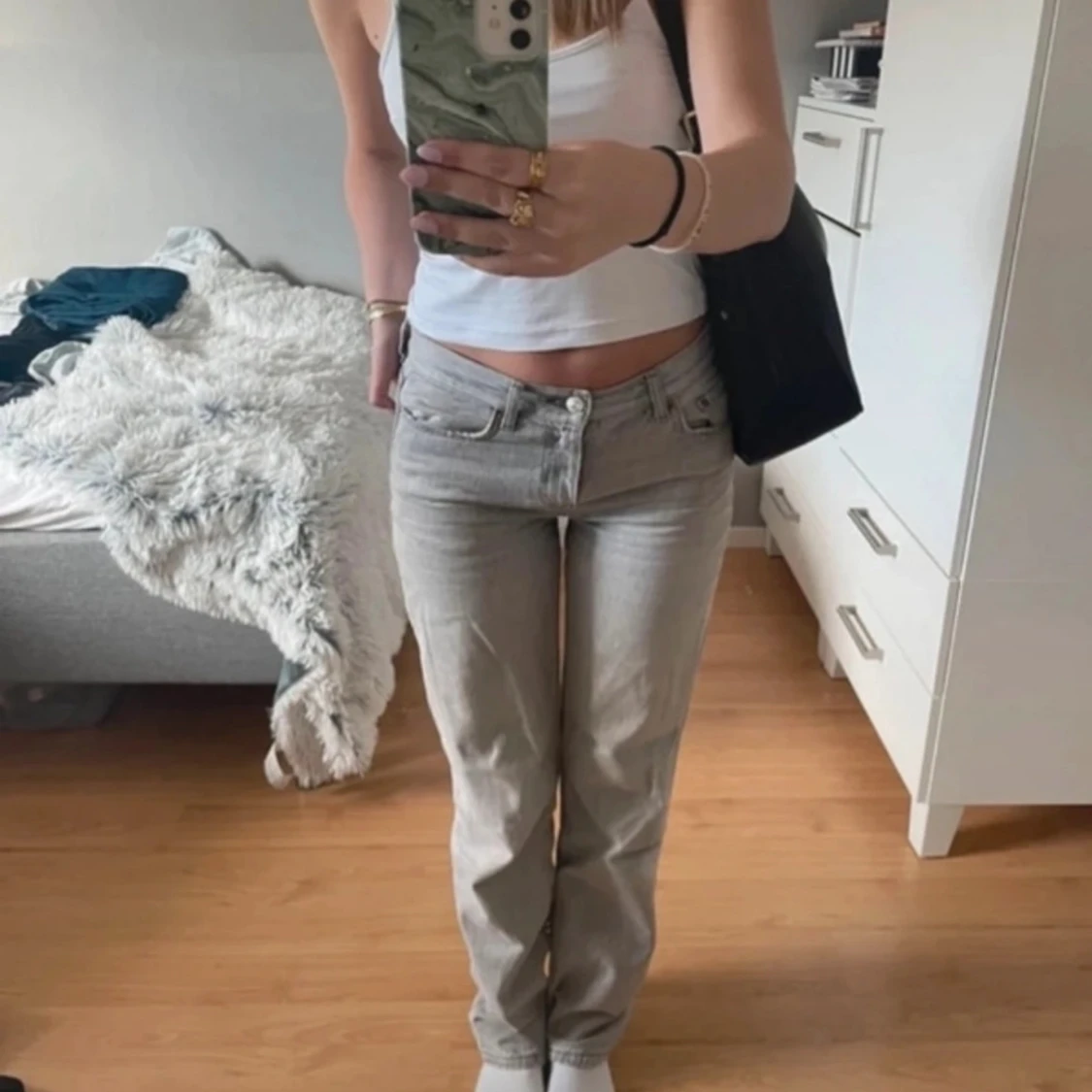 Straight jeans från gina