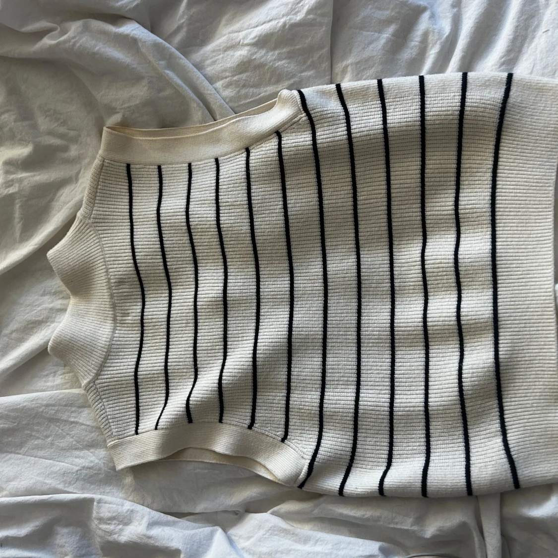 Vit och svart randig väst från Mango - 1