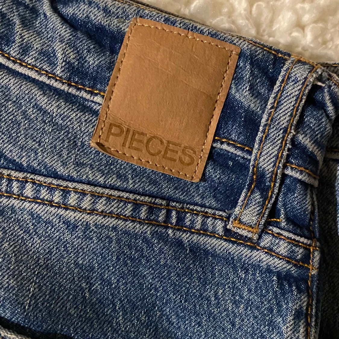 Blå jeans från Pieces - 2
