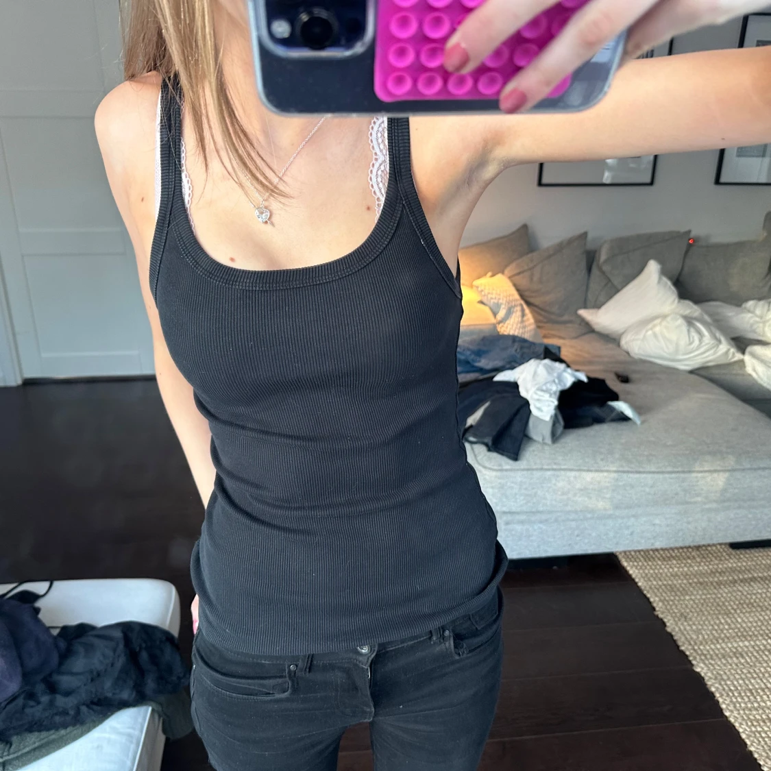 Svart ribbad linnetopp - 1