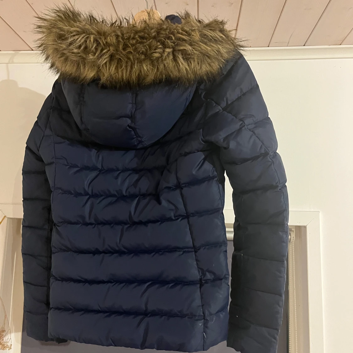 Mörkblå dunjacka från Tommy Hilfiger - 90