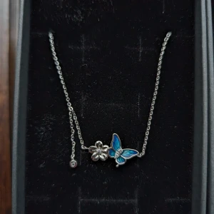 Halsband, armband, örhängen, ring (fjäril set) - Smycken i silver S925. Oanvänt.