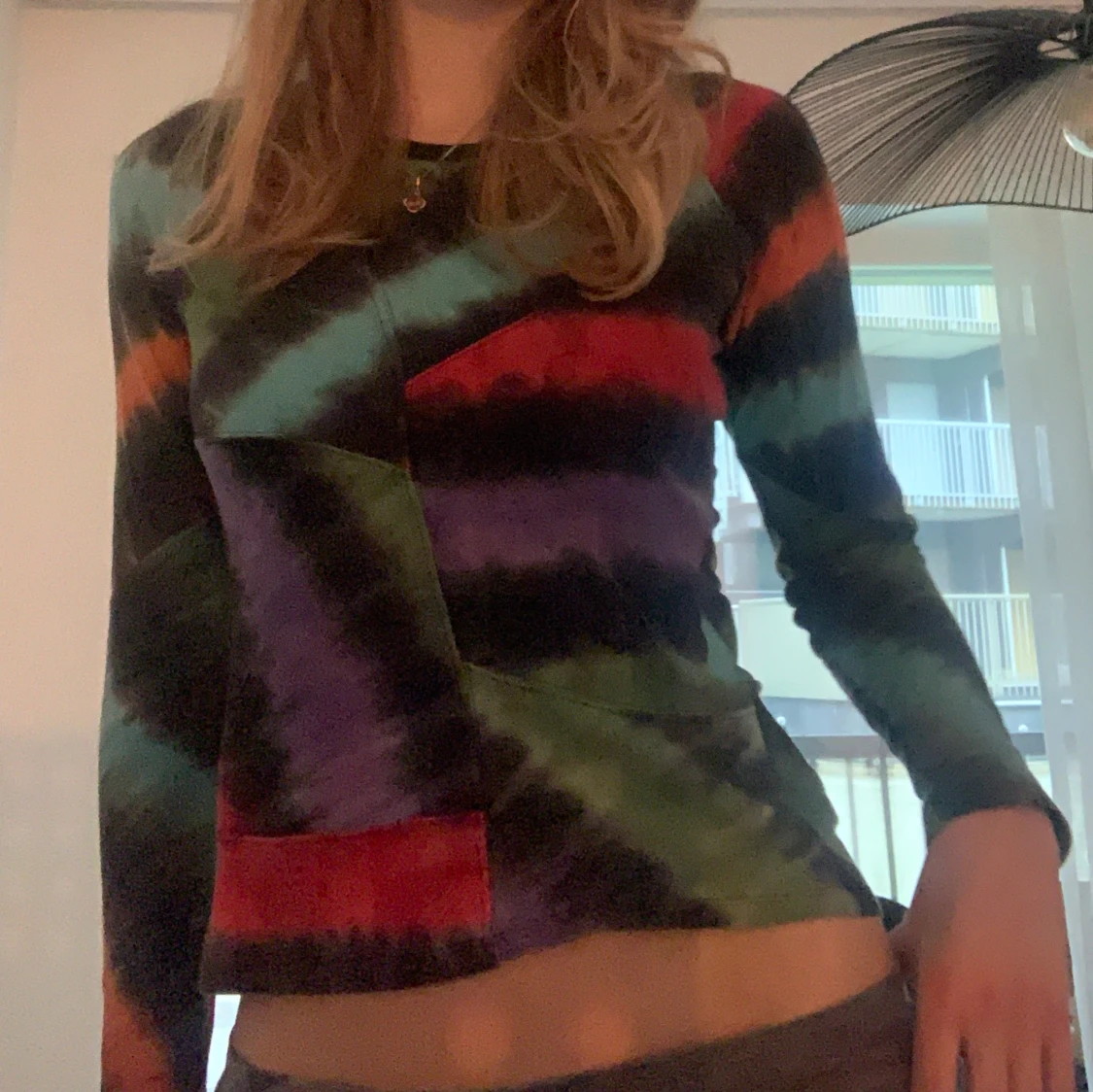 Färgglad långärmad tröja