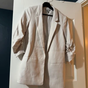 Beige kavaj  - Helt felfri kavaj 