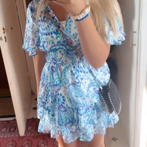 Supersöt klänning - Jättesöt klänning ifrån zara!