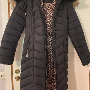 Garoff winter jacket - Använt endast 1 gång. Storlek 36