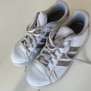 Sneakers Adidas - stl 34 - Sneakers Adidas - stl 34