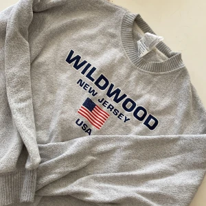 Snygg tjocktröja - Köpte tröjan i Norge ❤️ köpte för ca 700kr❤️ jätte mysig tjocktröja till hösten