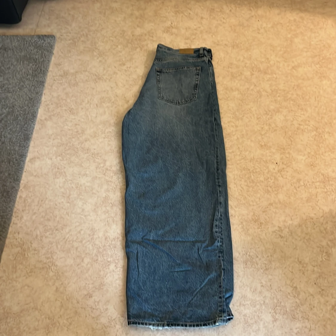 Weekday Astro Loose Jeans - 90