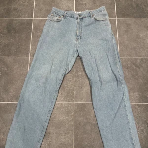 Woodbird jeans  - Storlek: 34/32 väldigt fint skick! 