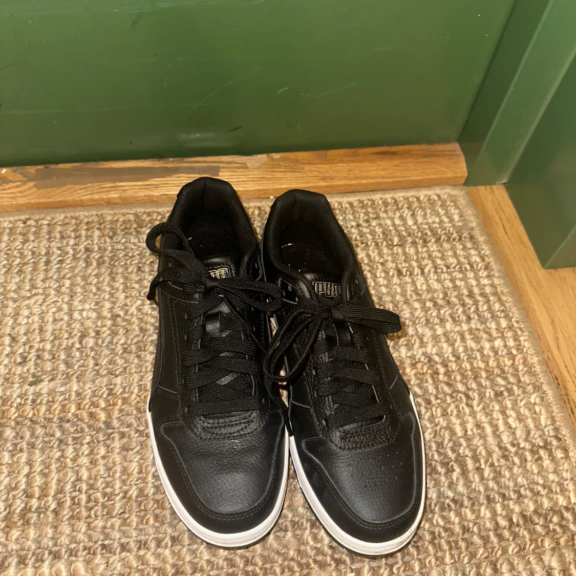 Svarta sneakers från Puma - 90