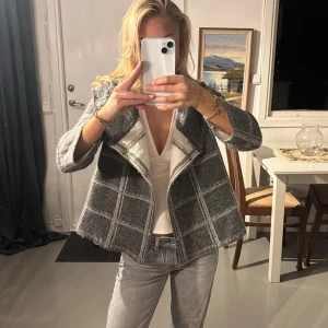 Tre kvarts kofta - Kofta/jacka