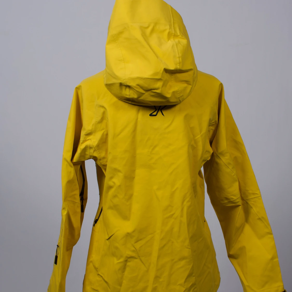 Gul jacka - 1