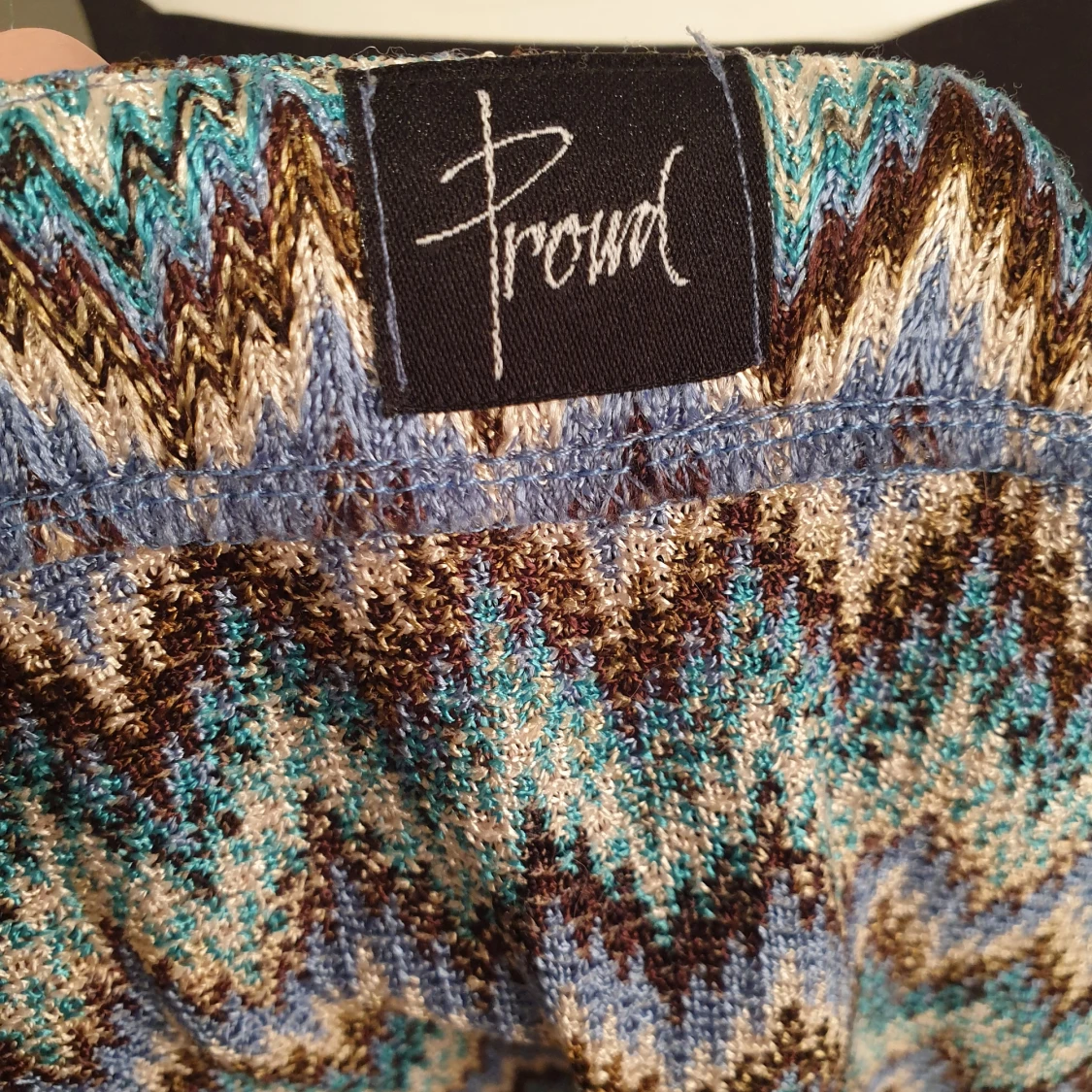 Mönstrad omlottopp från Proud - 2