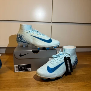 Nike mercurial elite storlek 44 - Helt nya oanvända mercurial. Box och allt ingår. Storlek 44
