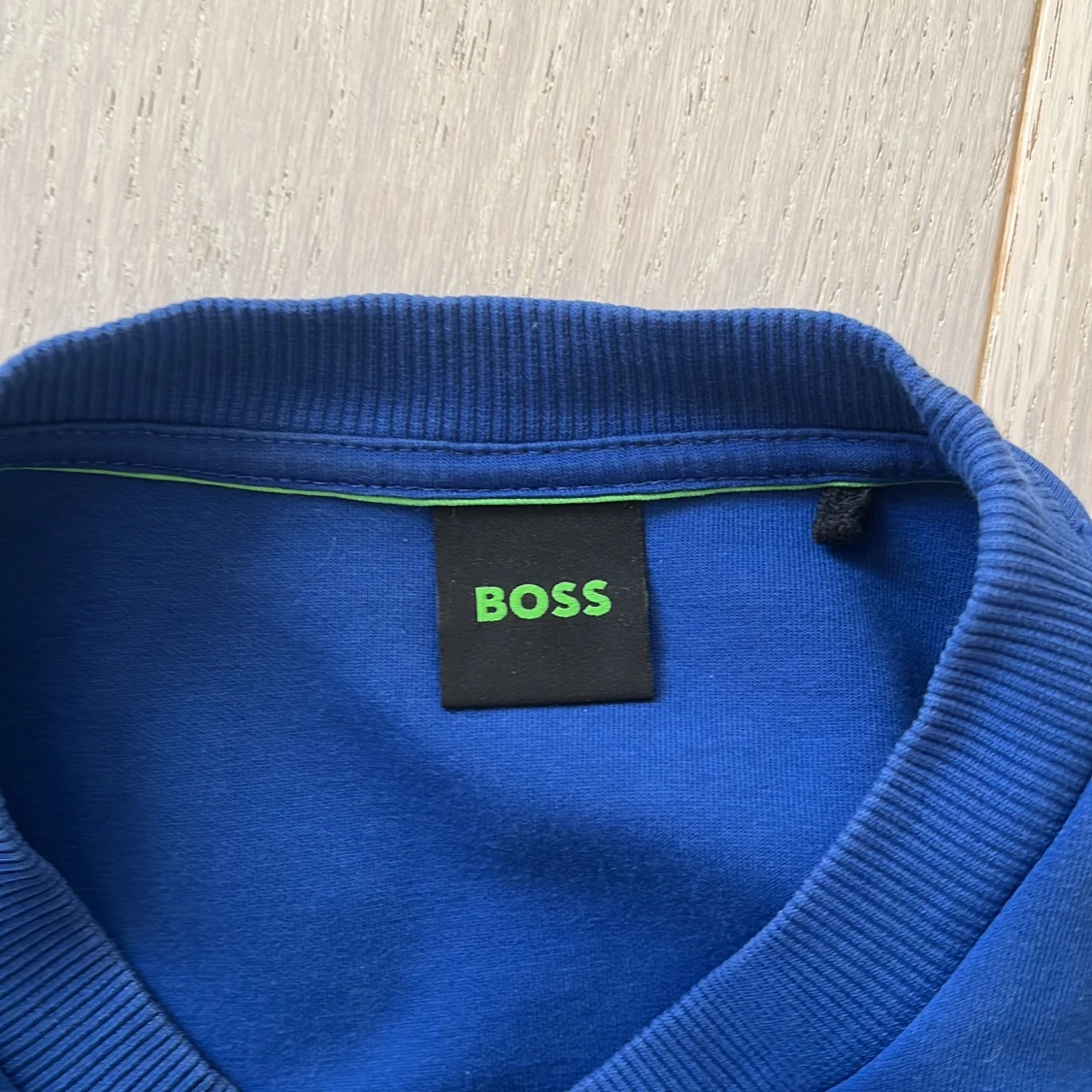 Hugo Boss tröja  - 3