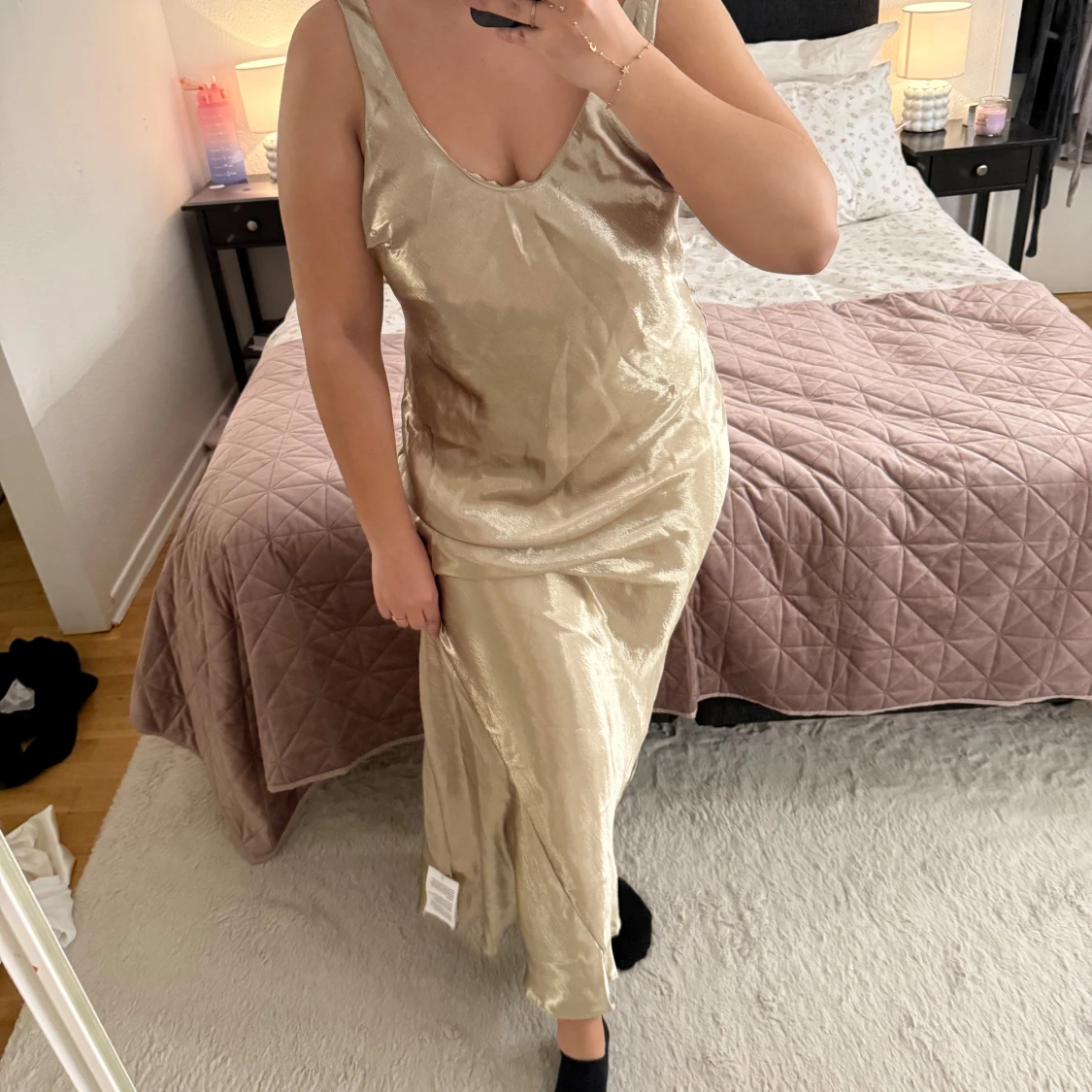 Guldig balklänning från ASOS DESIGN - 1