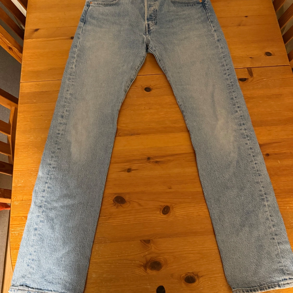 Levi's 501 jeans i ljusblå denim