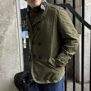 Burberry Jacka - Burberry Jacka/Kappa med inbyggd väst. Det här är storlek large men sitter som S/M och passar bra för dig som är 175+, det är blue label vilket är en kollektion som endast sålts i japan och som jag köpt på en vintage butik i Amsterdam