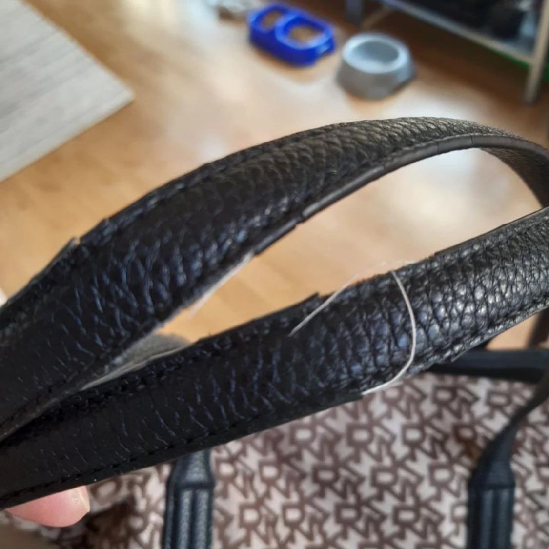 Svart och brun väska från DKNY - 90