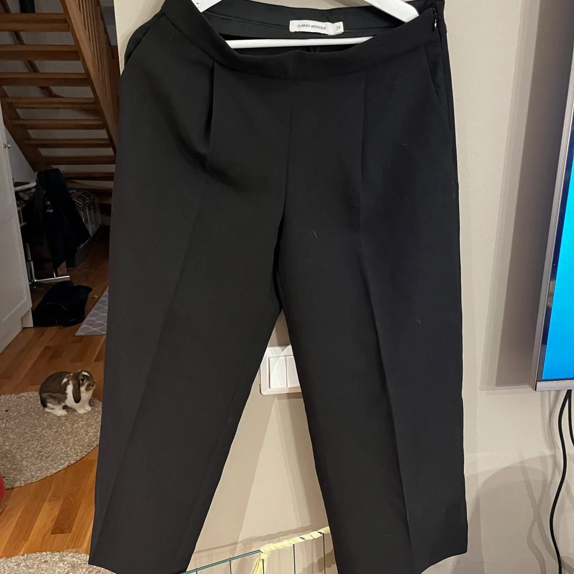 Svarta kostymbyxor från Zara - 90