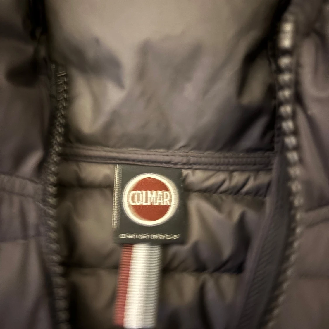 Svart pufferjacka från Colmar - 90