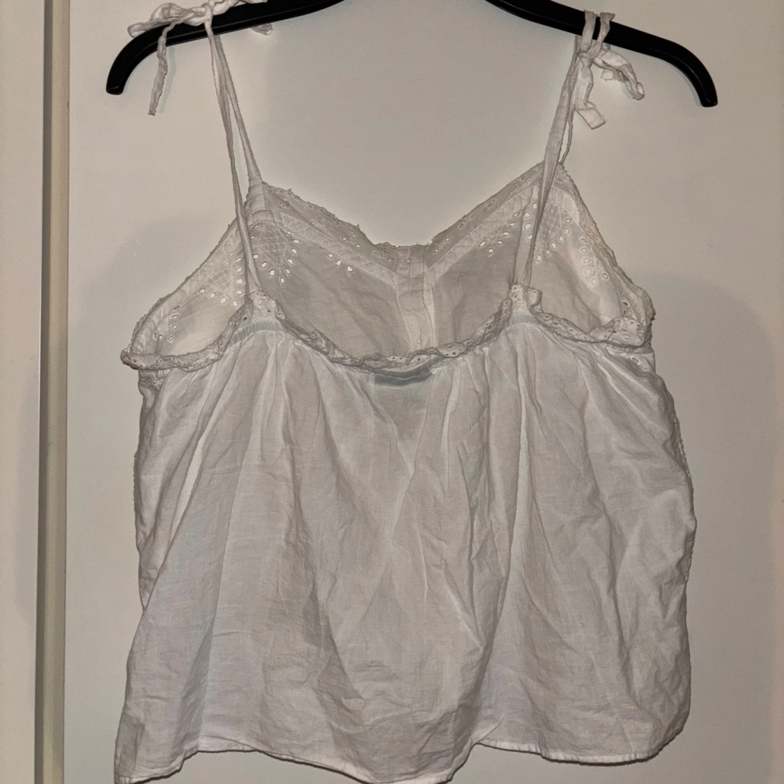 vit kort broderitopp - 91