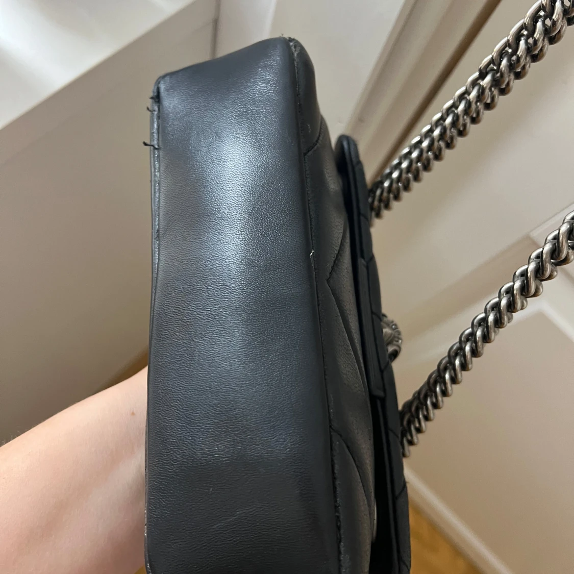 Svart axelväska från Kurt Geiger - 91