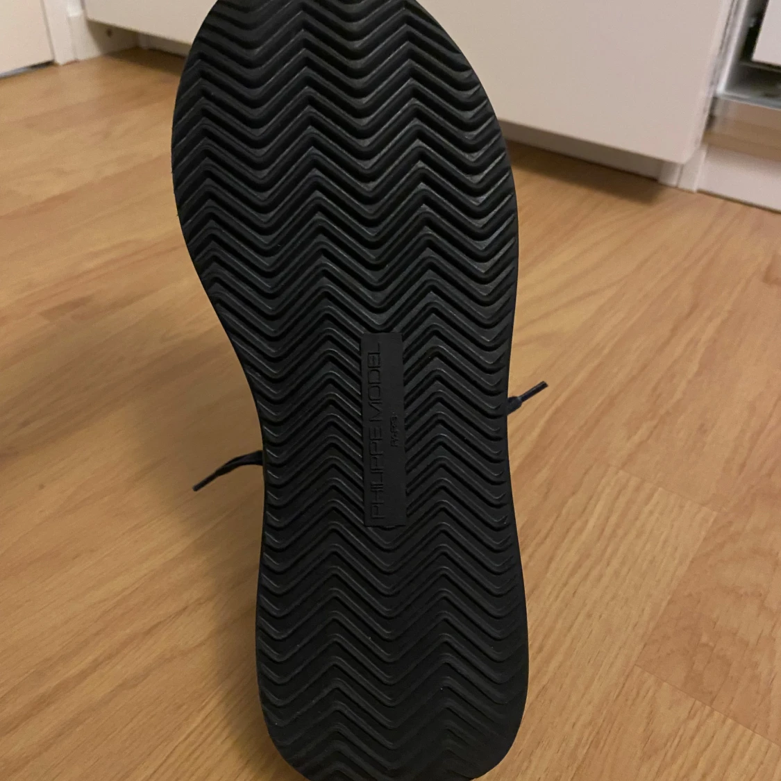 PHILIPPE MODEL TRAINERS - 92