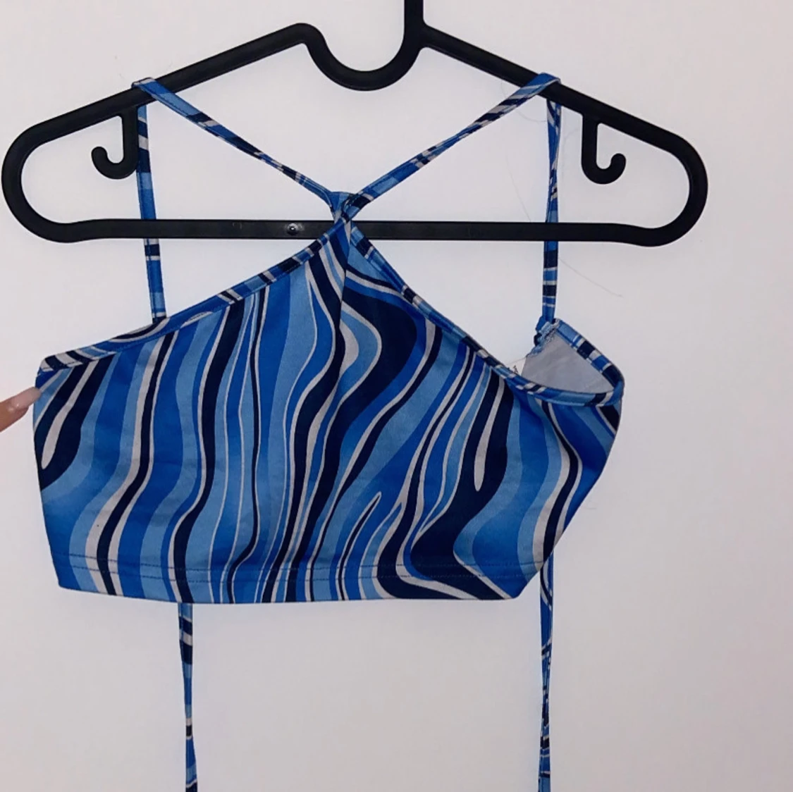 Blåmönstrad ärmlös topp