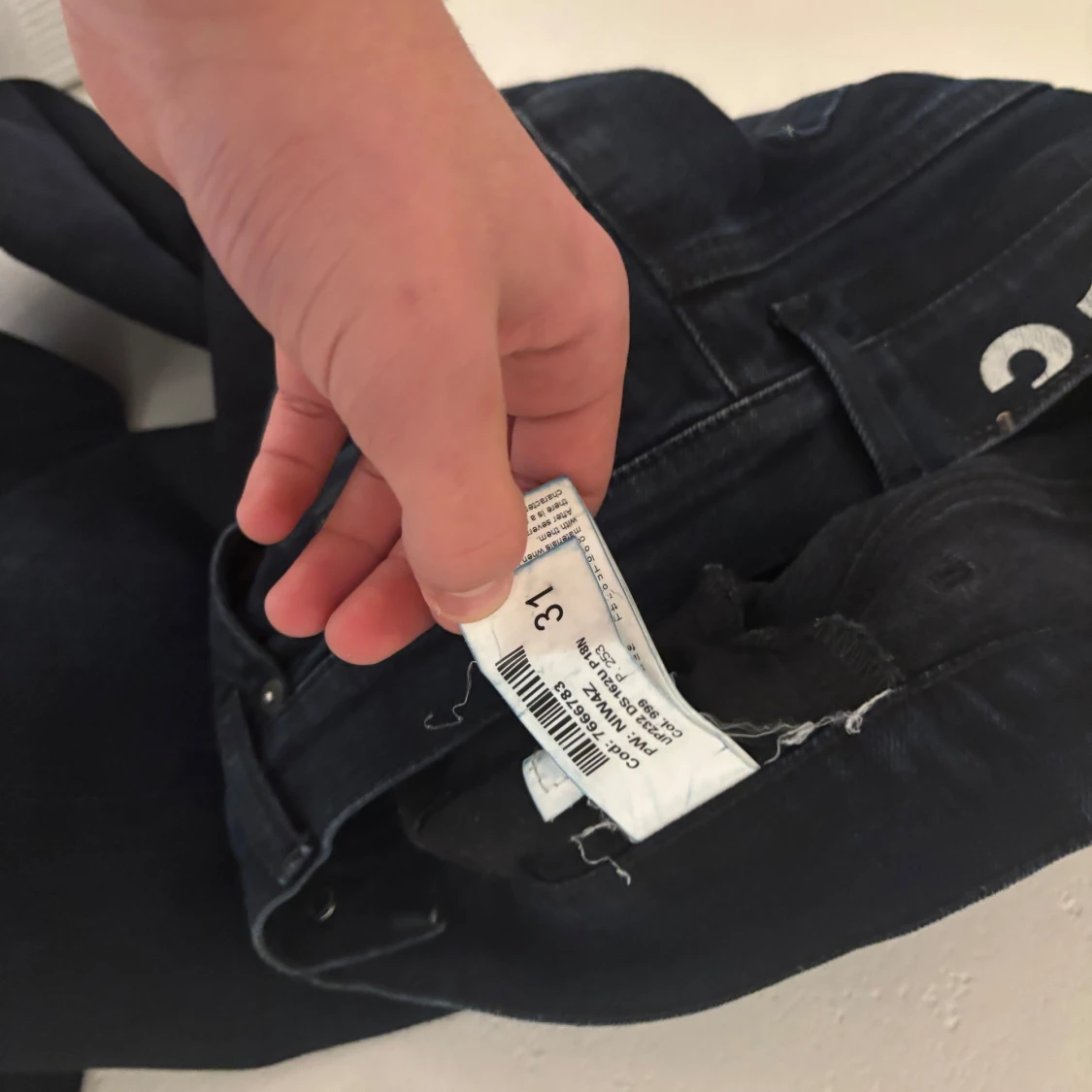 Svarta jeansbyxor - 2