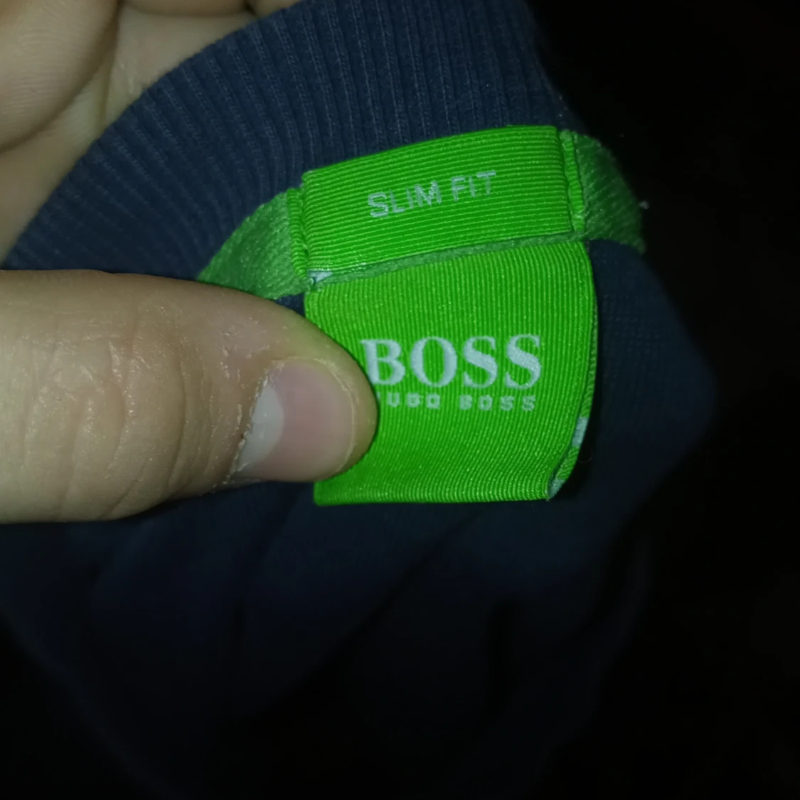Mörkblå tröja från Boss - 2