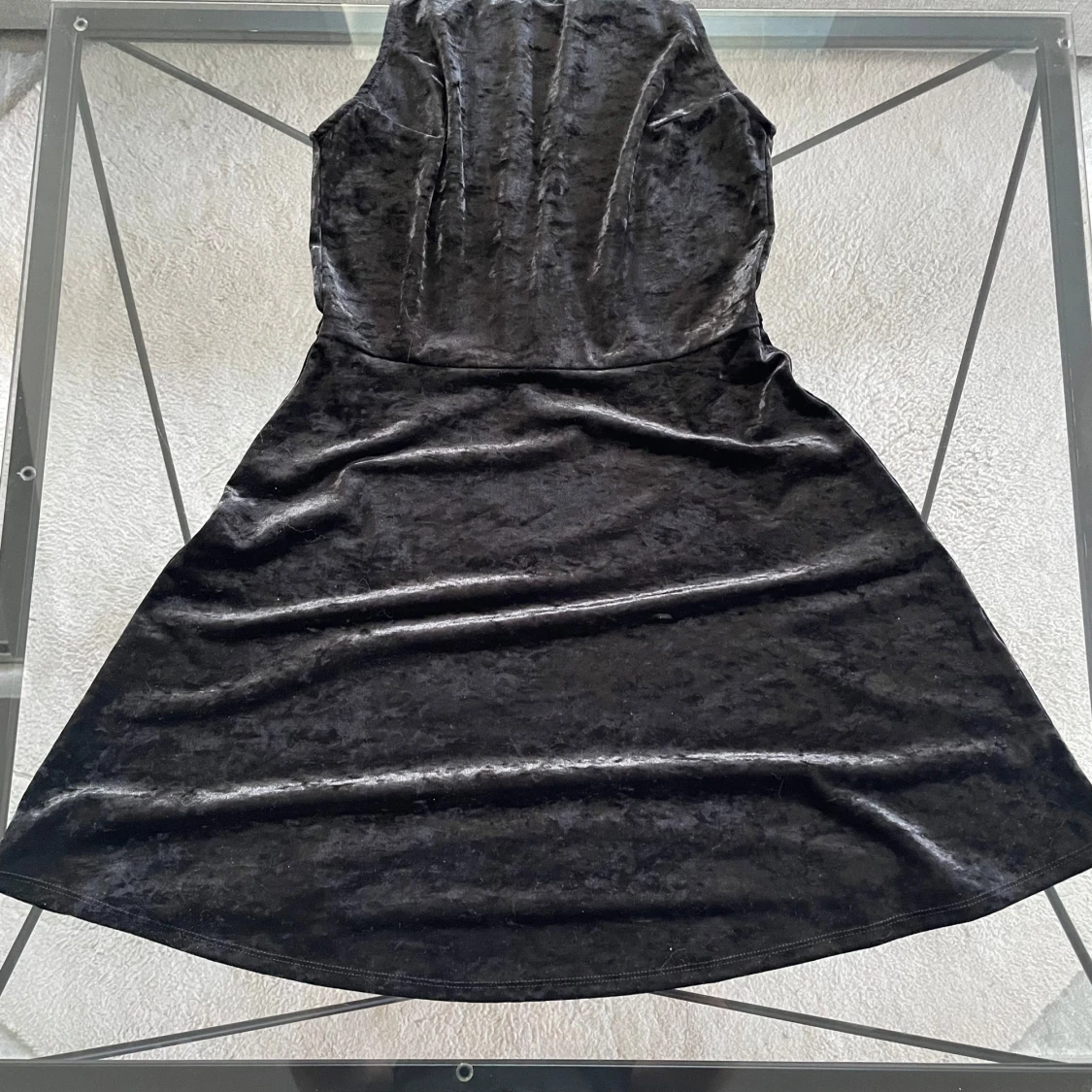Svart sammet klänning - 1