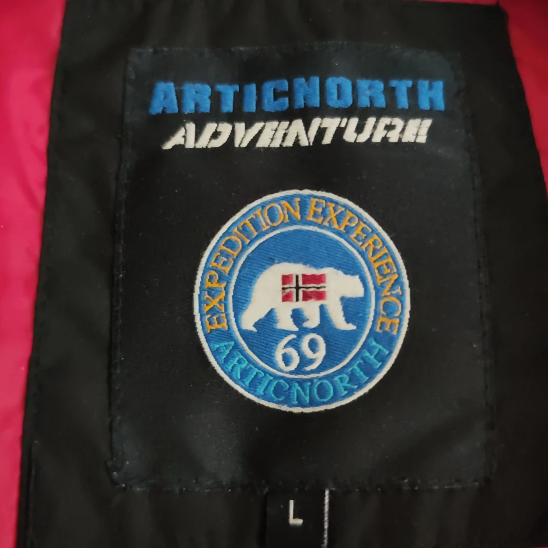 Svart jacka från Arctic North - 2