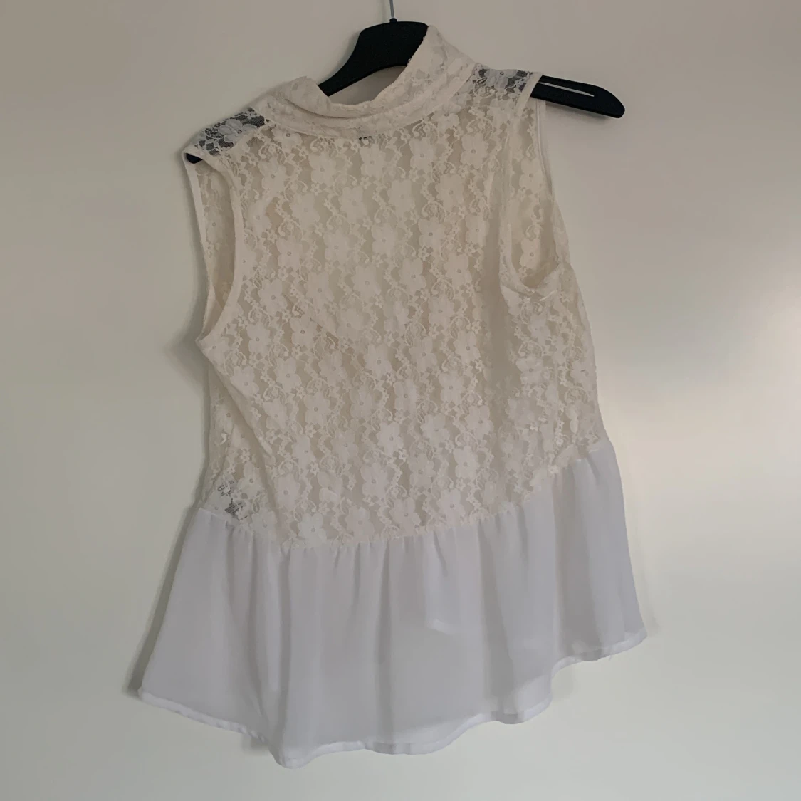 Vit spetsblus från H&M Divided - 1