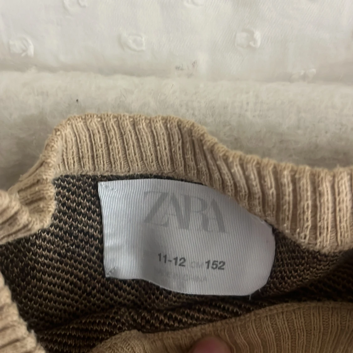 Beige leopardmönstrad tröja från Zara - 1