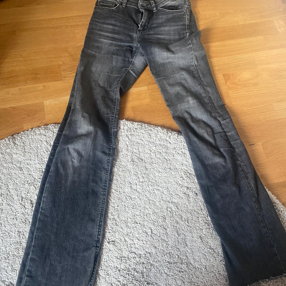 Grå jeans från ONLY - 1