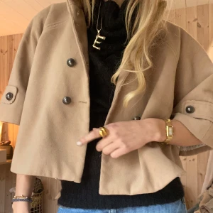 Poncho / kappa - SUPER snygg!! Tryck gärna på köp nu❤️❤️