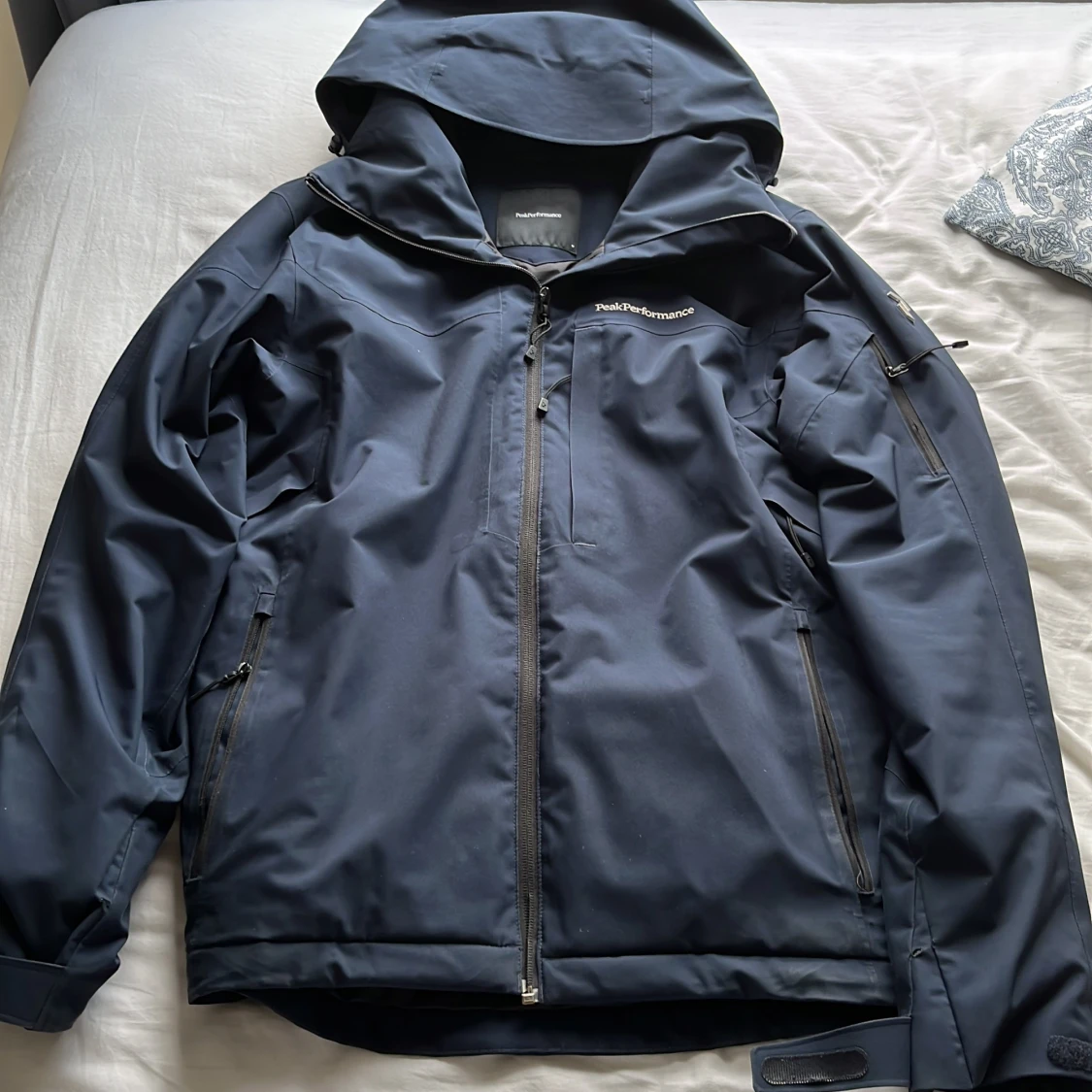 Svart jacka från Peak Performance