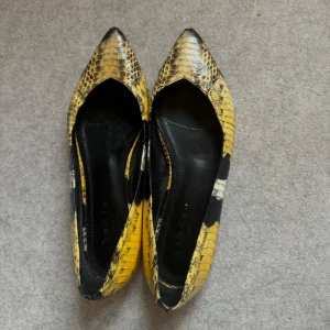 Sandra ballerinaskor - Super bra skick, storlek 39 men passar mig som har 38-39