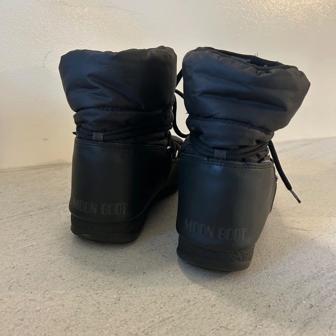 Svarta MoonBoots - 90