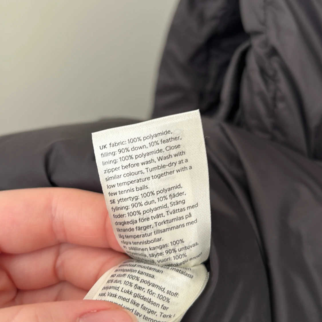 Svart lång dunjacka - 93