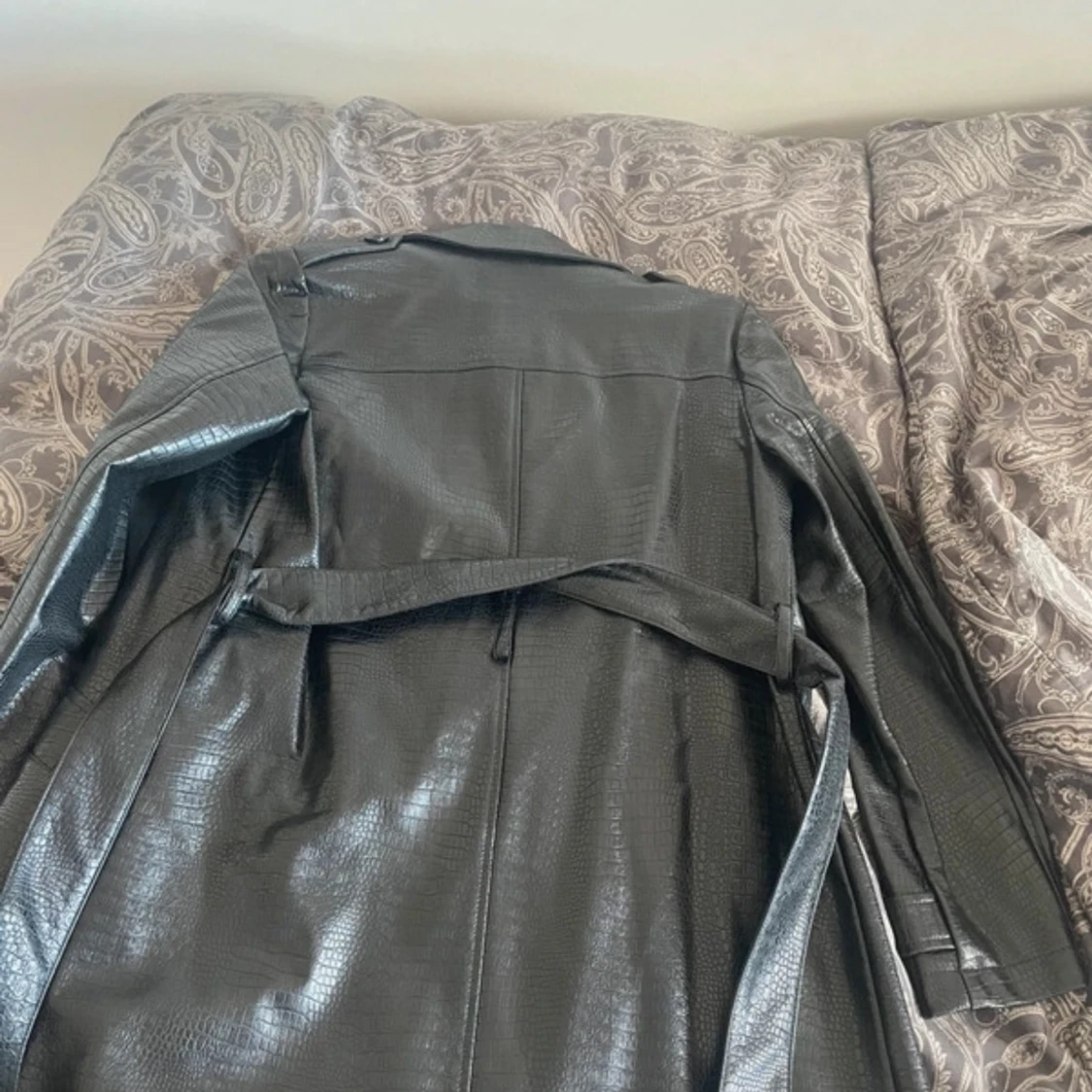 Svart skinnjacka från Primark - 90