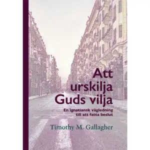 Alla som vill leva för och med Gud, ställs oundvikligen inför en stor mängd val där vi brottas med vad som är Guds vilja. Vill Gud att jag ska göra det ena eller det andra, välja det ena eller det andra, gå åt ett håll eller ett annat i livet. Om den ena vägen är destruktiv eller på annat sätt ond är valet kanske inte så svårt, men hur väljer man mellan två goda alternativ? Om jag inte hör Guds röst tydligt, hur ska jag då kunna veta vad Han vill, vad som är bäst för mig och för Hans rike? Detta är en återkommande fråga också inom själavården. Inom den katolska traditionen finns Ignatius av Loyola, som levde på 1500-talet. Han är en mästare i själavårdens pedagogik, men är inte alltid lätt att förstå vid första anblicken. I den här boken har ordensprästen och retreatledaren Timothy Gallagher OMD förklarat de regler som Ignatius gett oss, så att vi kan tillämpa dem i vårt vardagsliv. Han gör det med både värme och enkelhet, illustrerat med glimtar ur livsberättelser, både ur litteraturen och från hans egna möten inom själavården. Boken är en sann läsupplevelse, där de många människornas berättelser som finns återgivna blir ett oförglömligt minne. Gallaghers och Ignatius undervisning är en god reskamrat genom livet, en gåva till alla oss som vill leva i enlighet med Guds vilja. En grundbok i efterföljelse och själavård.    Format Danskt band   Omfång 150 sidor   Språk Svenska   Förlag Artos & Norma Bokförlag   Utgivningsdatum 2019-11-04   Medverkande Ulrica Vedin   Medverkande Magnus Åkerlund   Medverkande Mikael Löwegren   ISBN 9789177770992  