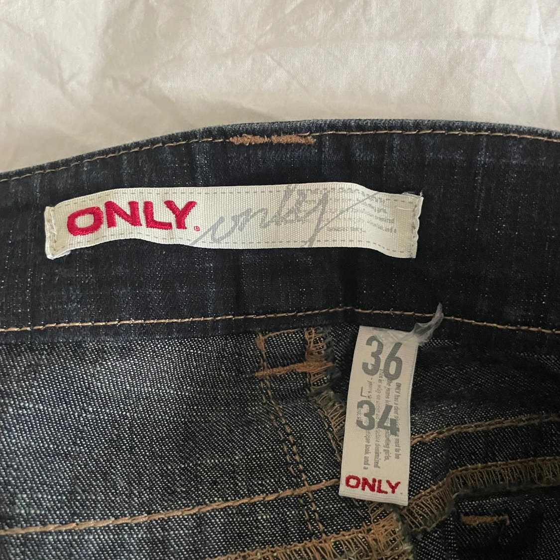 Mörkblå bootcut jeans från ONLY - 91