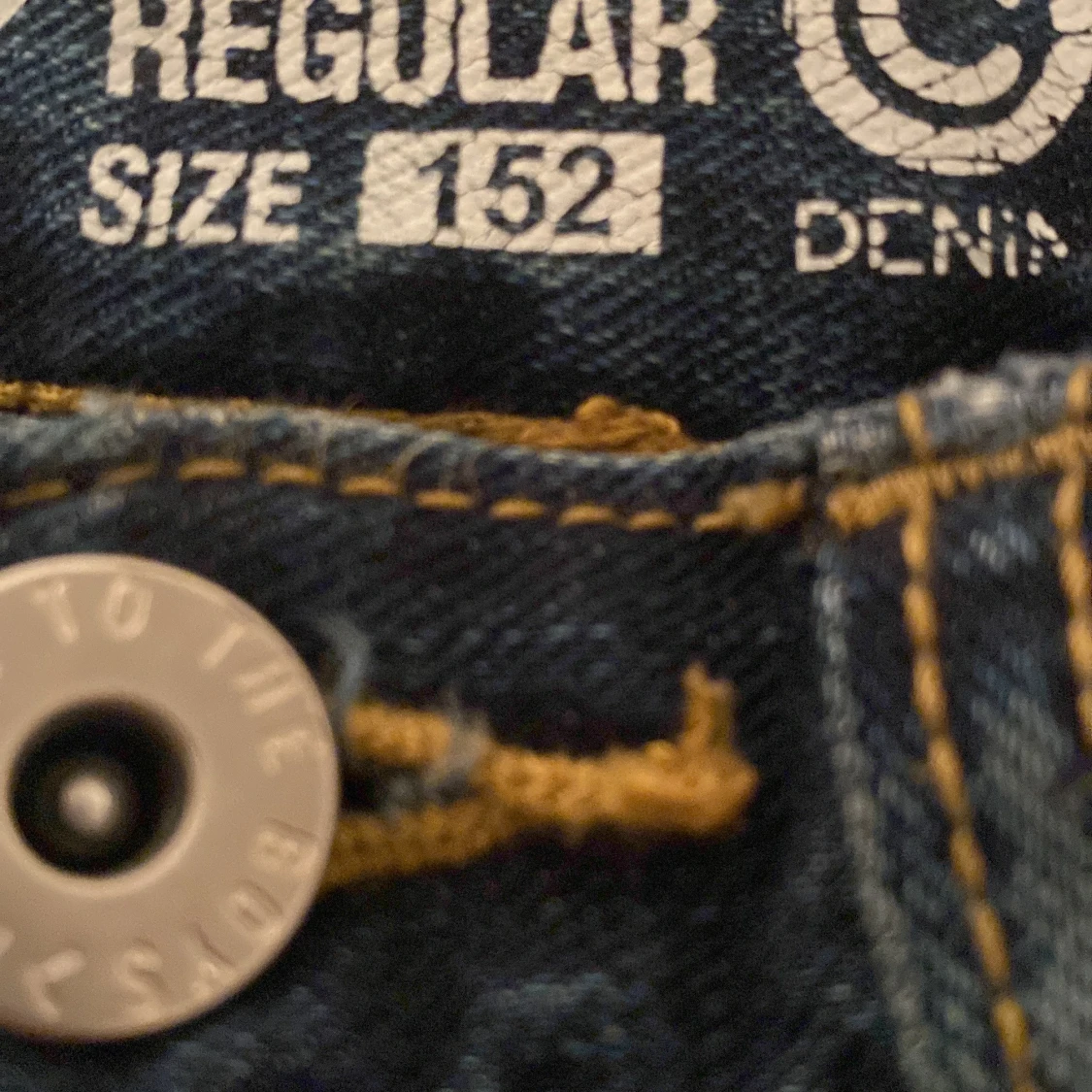 Blå jeans i storlek 152 - 91