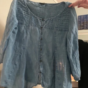 Jeans blus!  - Vacker jeans blus ifrån kappAhl! Står 36-38